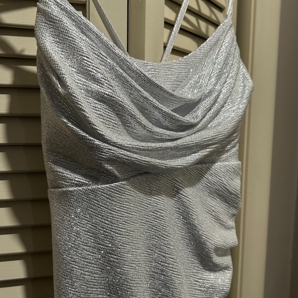 NWT Morgan & Co. Silver/White Sleeveless Cocktail Evening Mini Dress - Picture 2 of 7